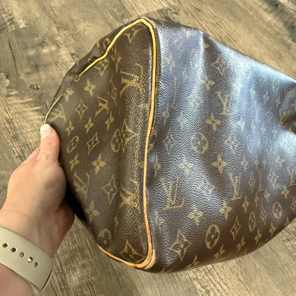 Louis Vuitton Speedy 30 Monogram Purse - Picture 9 of 16